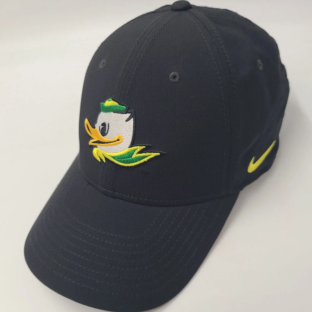 Oregon Ducks Hat Adjustable Nike Black Green NCAA Legacy91 Dri-Fit Puddles Men